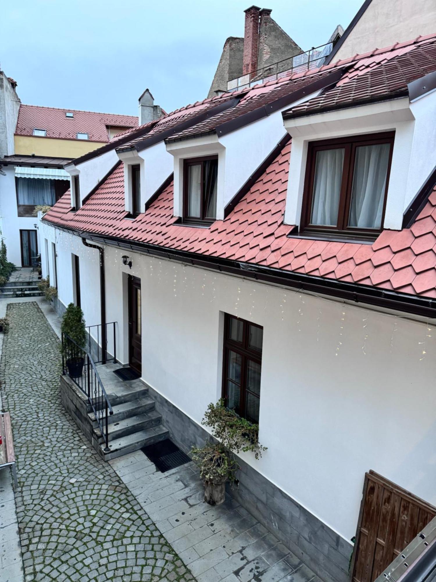 Arce Boutique Hotel Brasov Exterior photo